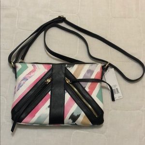 Nicole Miller crossbody 💕HP💕